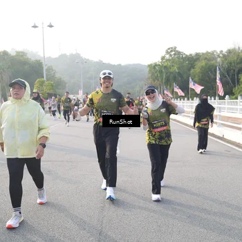 Runner Photo 6852929