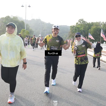 Runner Photo 6852956