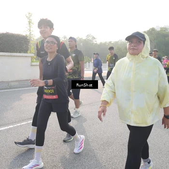 Runner Photo 6852971