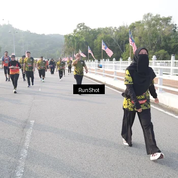 Runner Photo 6853058