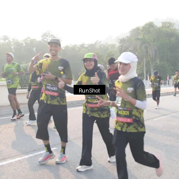 Runner Photo 6853069