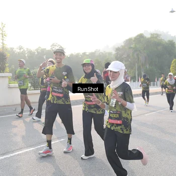 Runner Photo 6853071