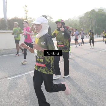 Runner Photo 6853104