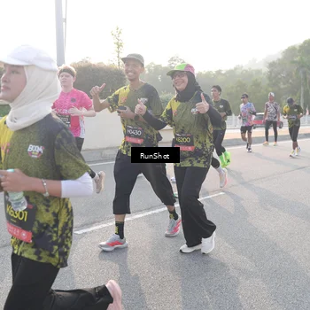 Runner Photo 6853119