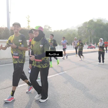 Runner Photo 6853122