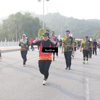 Runner Photo 6853158