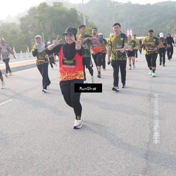 Runner Photo 6853179
