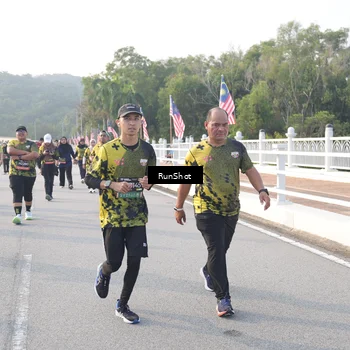 Runner Photo 6853185