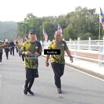 Runner Photo 6853193