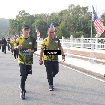 Runner Photo 6853194