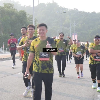Runner Photo 6853232