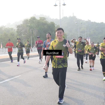 Runner Photo 6853259