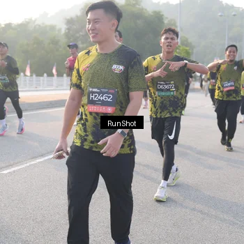 Runner Photo 6853288