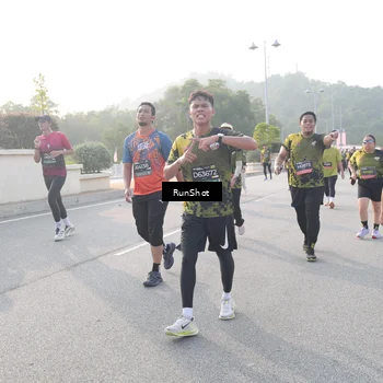 Runner Photo 6853324