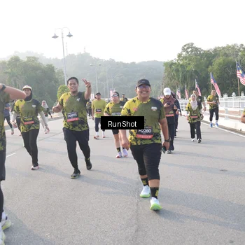 Runner Photo 6853338