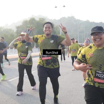Runner Photo 6853376