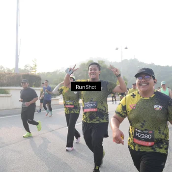 Runner Photo 6853396