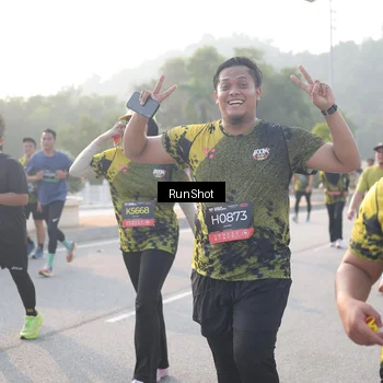 Runner Photo 6853406