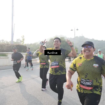 Runner Photo 6853422