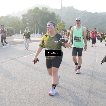 Runner Photo 6853460