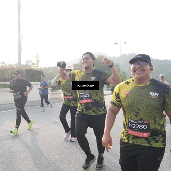 Runner Photo 6853462
