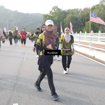 Runner Photo 6853464
