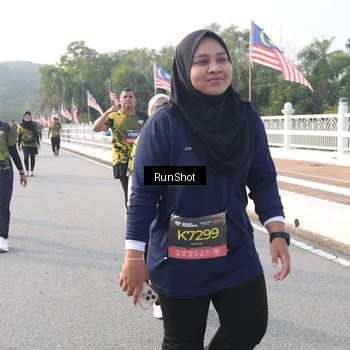 Runner Photo 6853572