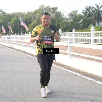 Runner Photo 6853619