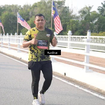 Runner Photo 6853628