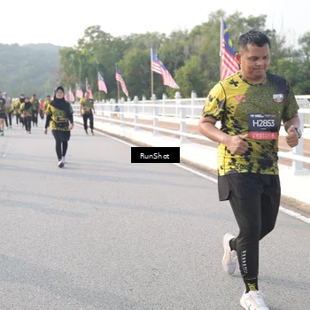 Runner Photo 6853638