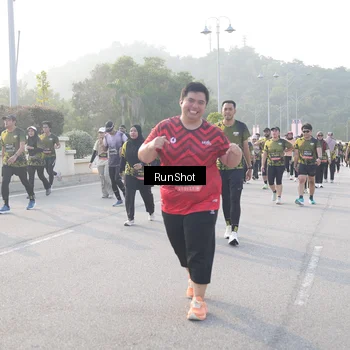Runner Photo 6853713