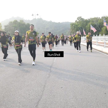 Runner Photo 6853774