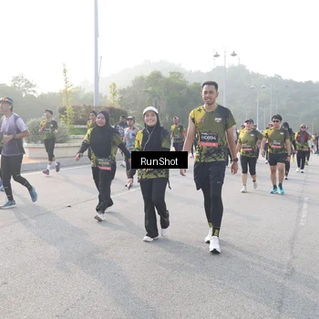 Runner Photo 6853800
