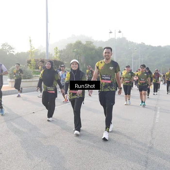 Runner Photo 6853813
