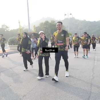 Runner Photo 6853863