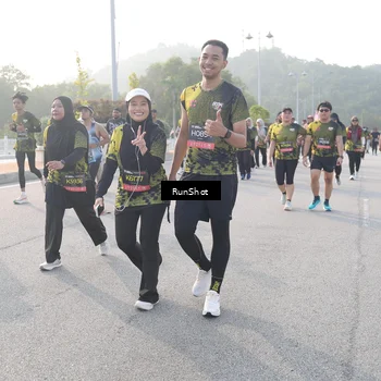 Runner Photo 6853935