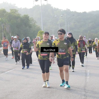Runner Photo 6854075