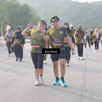 Runner Photo 6854123