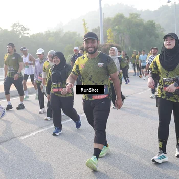 Runner Photo 6854310