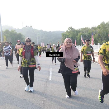 Runner Photo 6854429