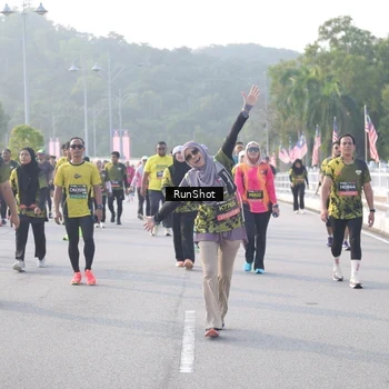 Runner Photo 6854556