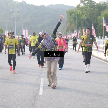 Runner Photo 6854589