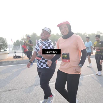 Runner Photo 6854641