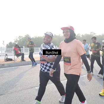 Runner Photo 6854659