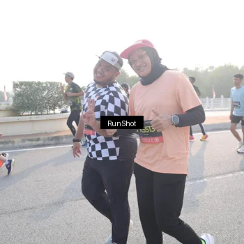 Runner Photo 6854665