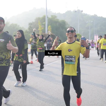 Runner Photo 6854713