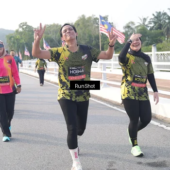 Runner Photo 6854769