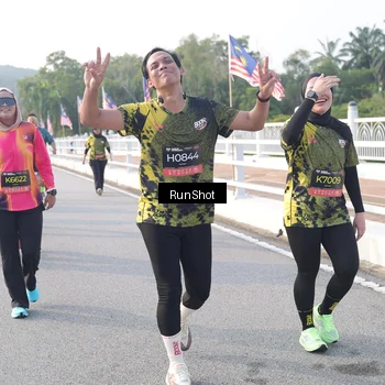 Runner Photo 6854772