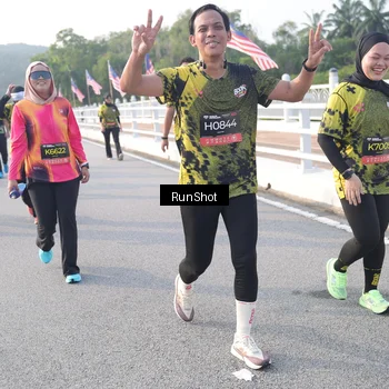 Runner Photo 6854793