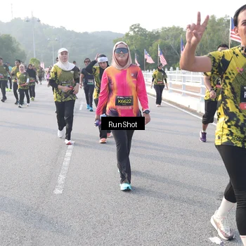 Runner Photo 6854794
